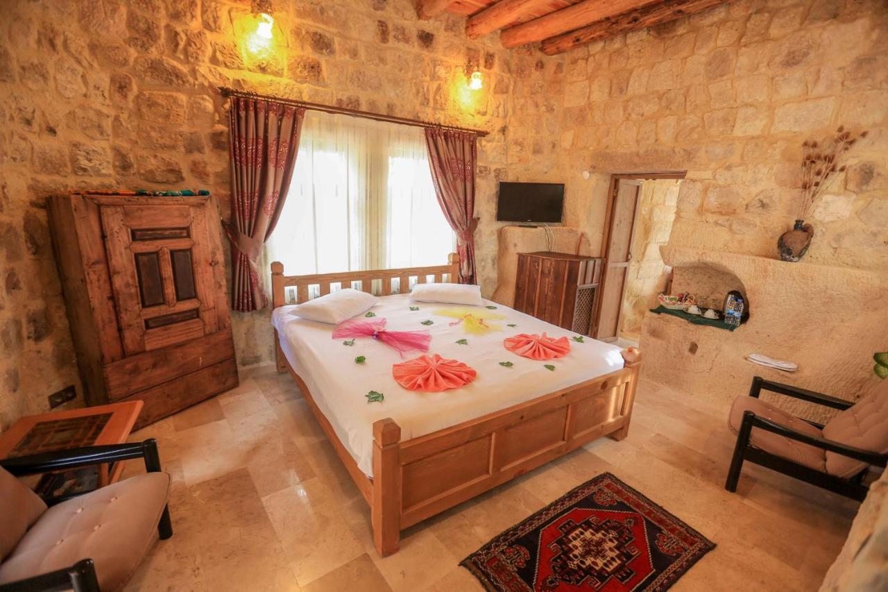 Abu Hayat Cave Suites أورتاحصار المظهر الخارجي الصورة