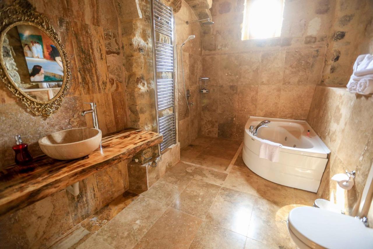 Abu Hayat Cave Suites أورتاحصار المظهر الخارجي الصورة